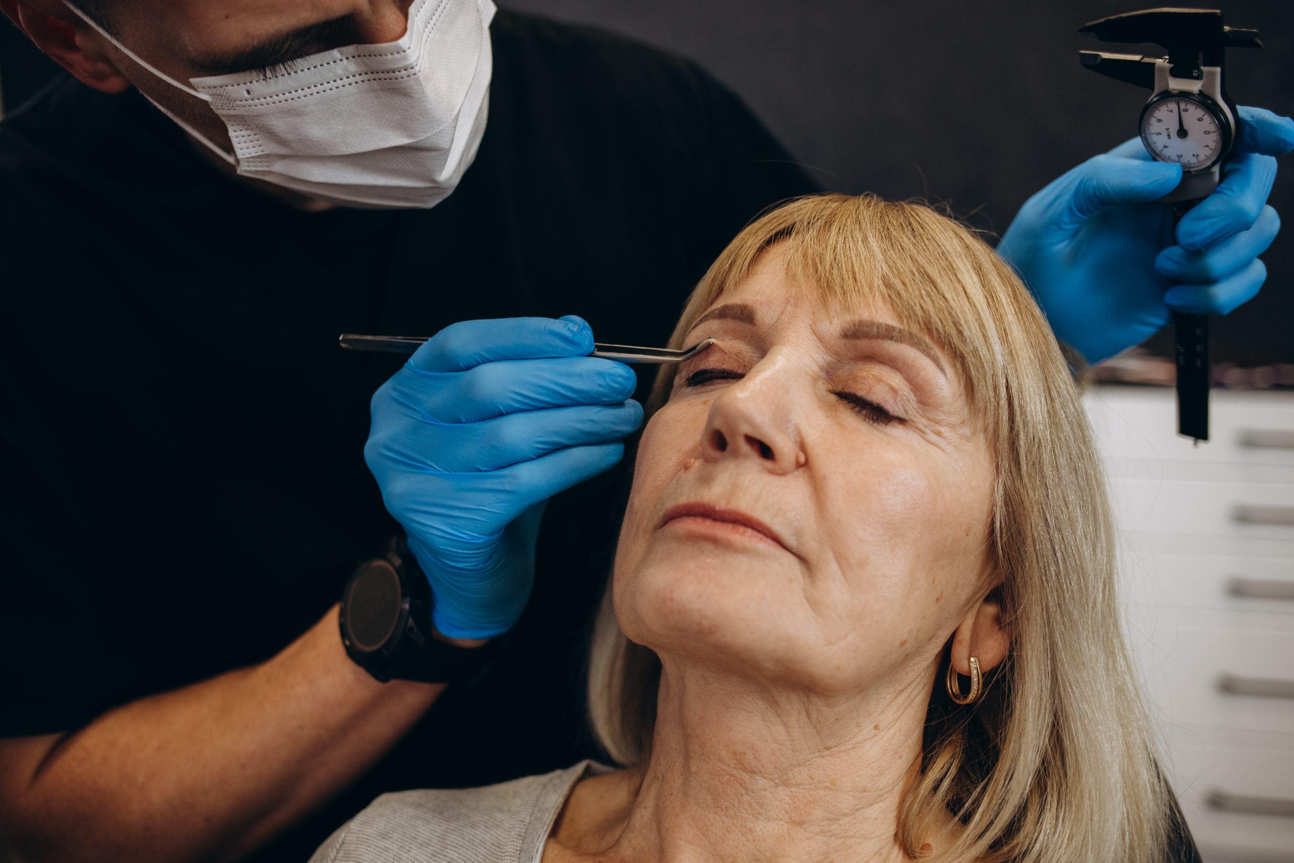 Estetica e Sorriso "Blefaroplastica in Albania"