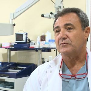 Scopri il Dr. Andrea Palmieri, esperto chirurgo in otorinolaringoiatria e chirurgia estetica. Con anni di esperienza tra Italia e Albania, offre trattamenti innovativi
