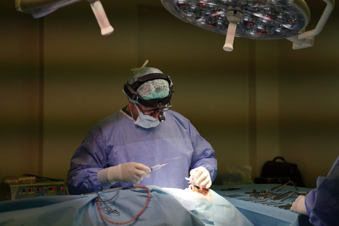 Estetica e Sorriso "Rinoplastica in Albania"